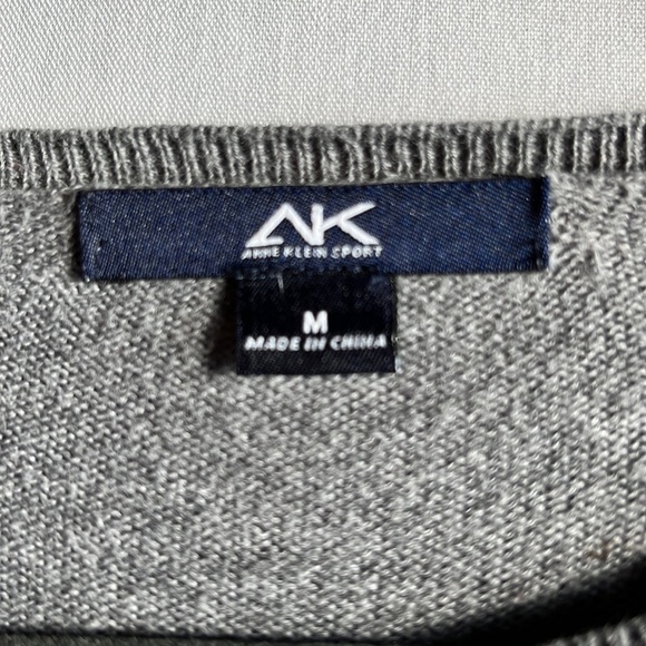 Anne Klein Gray Sweater - Picture 7 of 11
